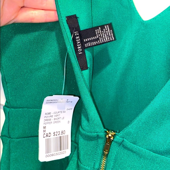 Brand New Emerald Green body-con low back dress - Picture 6 of 15